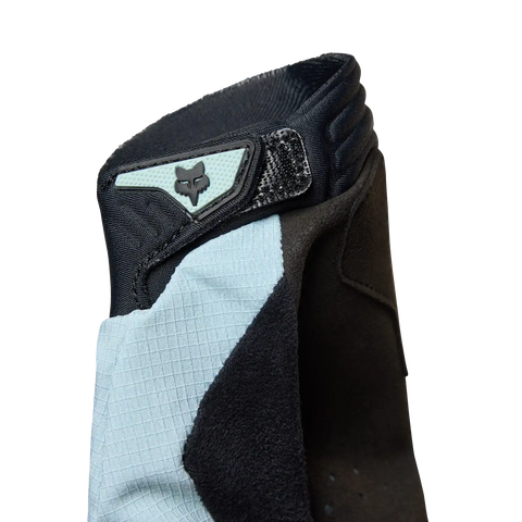 Womens Defend Gloves