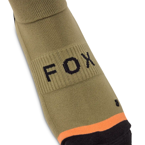 8" Defend Winter Socks
