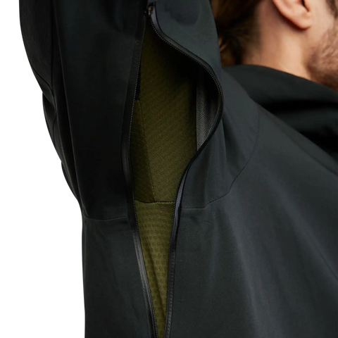 Defend 3-Layer Water Jacket