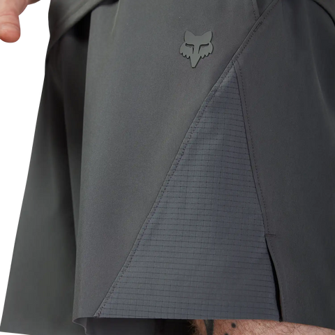 Core 7" Linerless Shorts