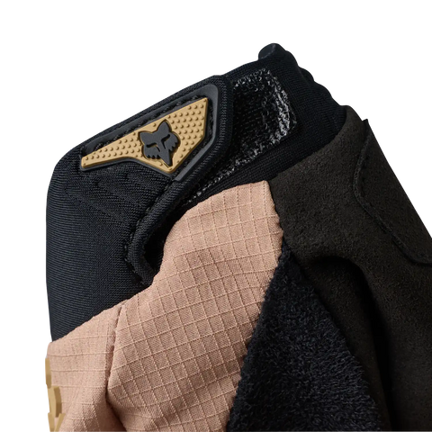 Youth Defend Gloves